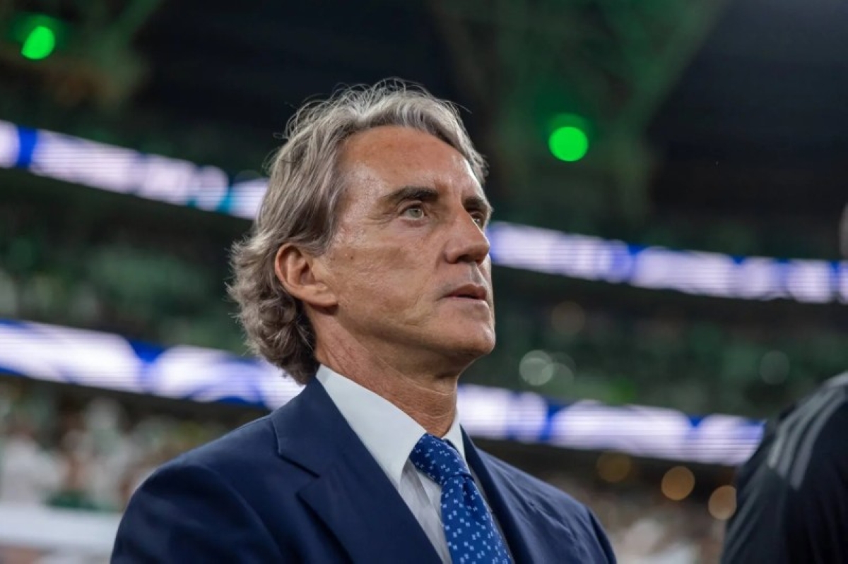 نوتنغهام يسعى للتعاقد مع مانشيني كمدرب جديد
