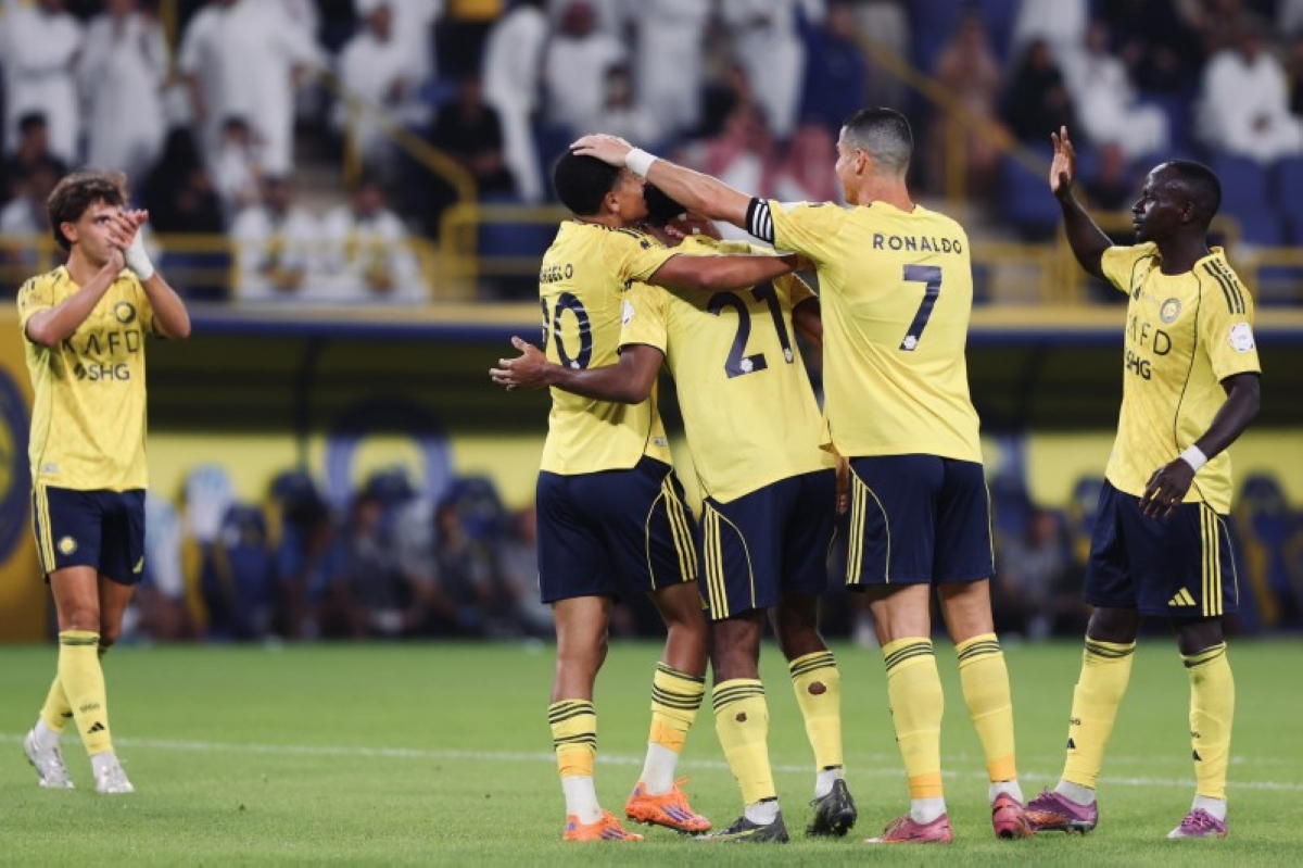 النصر يكتسح الفتح بخماسية في الدوري السعودي