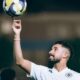 هتان باهبري وفريقه يسعون للفوز بنقاط مباراة الرياض