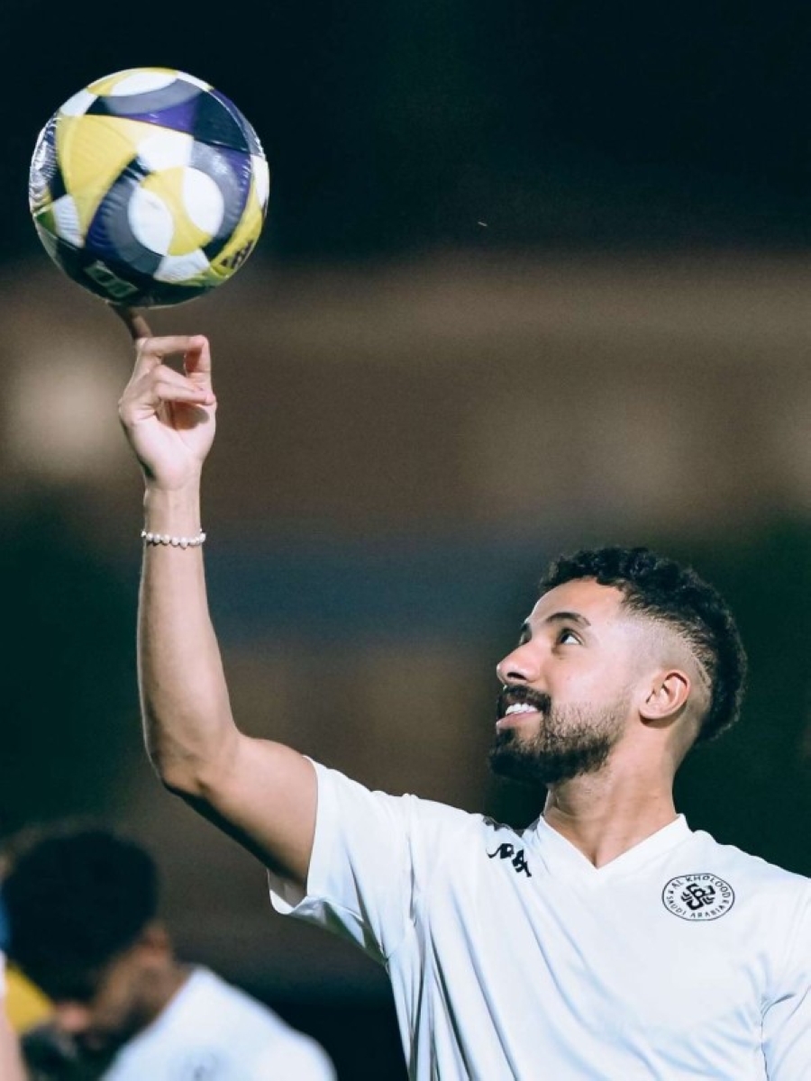 هتان باهبري وفريقه يسعون للفوز بنقاط مباراة الرياض