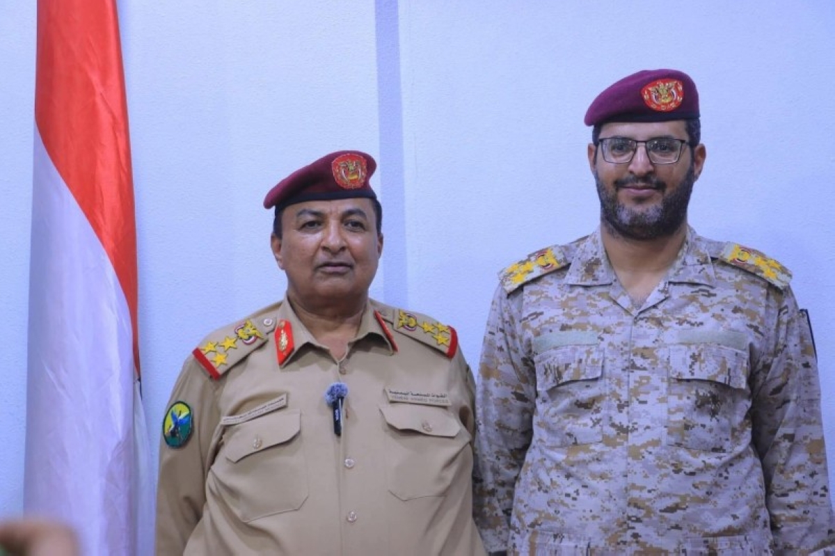انشقاق قيادي حوثي بارز: وزارة الدفاع اليمنية تكشف التفاصيل