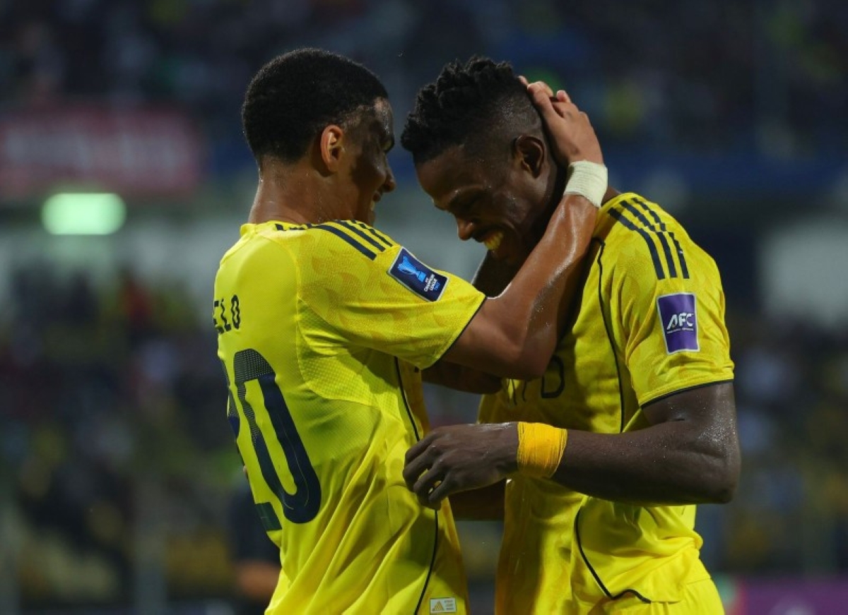 النصر يتصدر الدوري بفضل هدفي انجيلو وكمارا