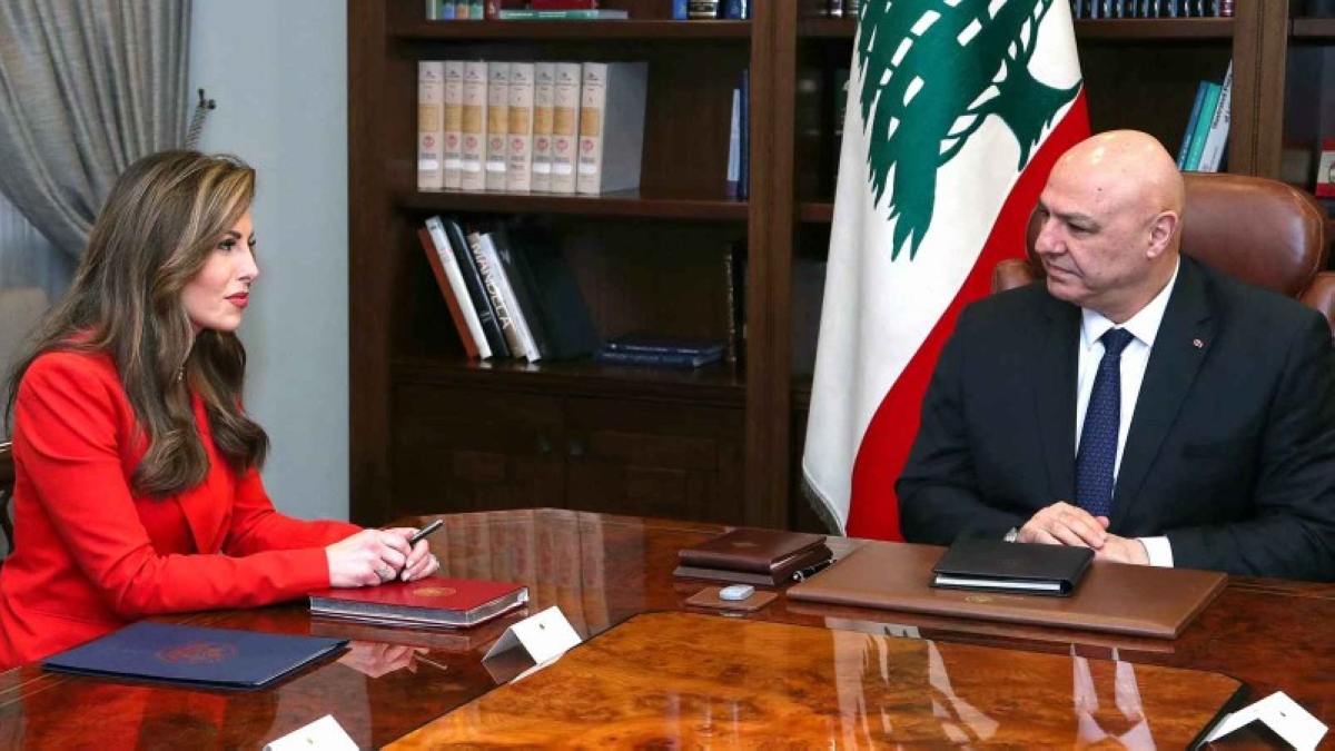 زيارة الموفدة الأمريكية إلى بيروت: الأهداف والتوقعات
