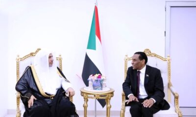 رئيس وزراء السودان يشيد بدور رابطة العالم الإسلامي