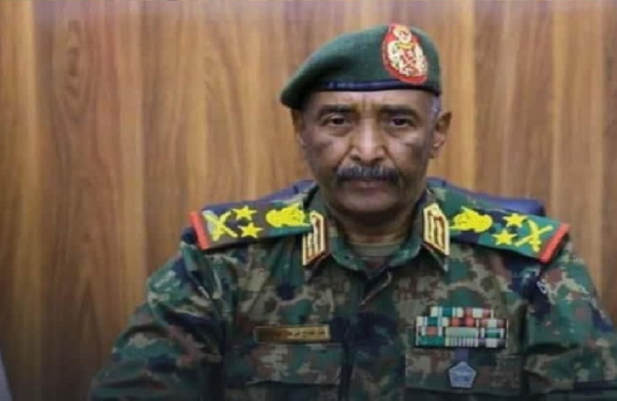البرهان: التدمير الممنهج أجبرنا على مغادرة الفاشر