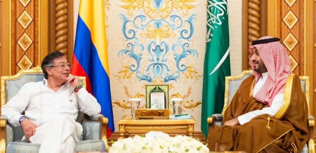 ولي العهد ورئيس كولومبيا يناقشان تعزيز العلاقات الثنائية