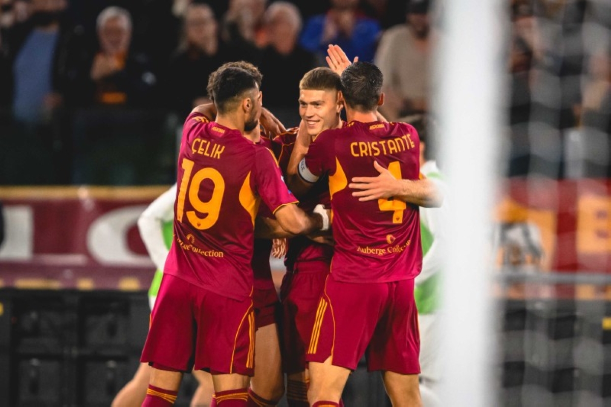 روما يهزم بارما ويشعل المنافسة على صدارة الكالتشيو