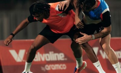 القادسية يتحدى التعاون بتكتيك جديد في مباراة مثيرة