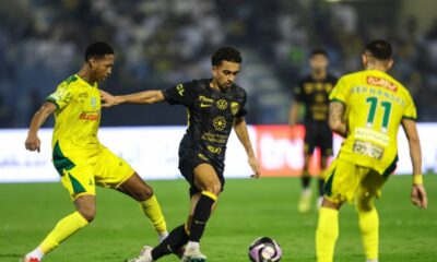 ريمونتادا مثيرة تحفظ هيبة العميد بـ 10 لاعبين فقط