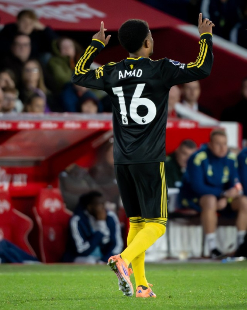 تعادل مثير بين مانشستر يونايتد ونوتنغهام في الدوري الإنجليزي