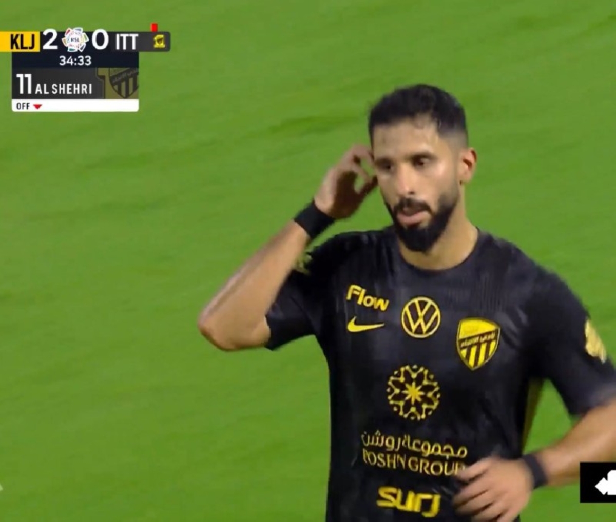 صالح الشهري: تأثير البطاقة الحمراء على موسمه الحالي