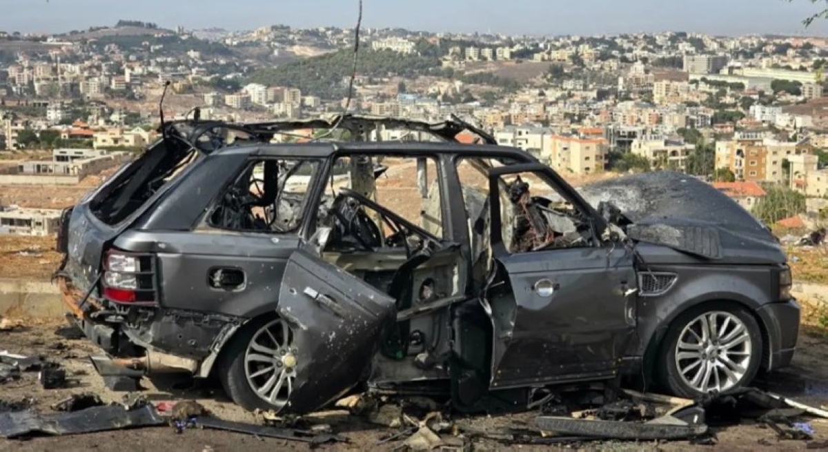 غارات إسرائيلية تشعل التوتر في جنوب لبنان