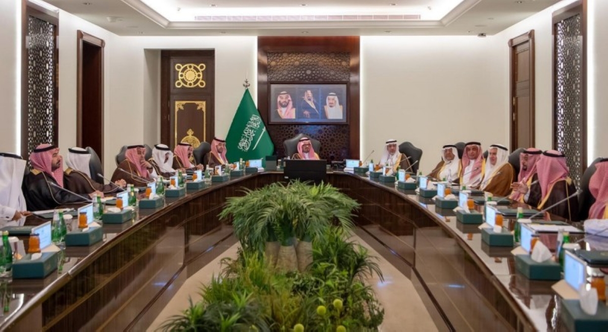 نائب أمير مكة يستعرض جهود تطوير العقار الوطني