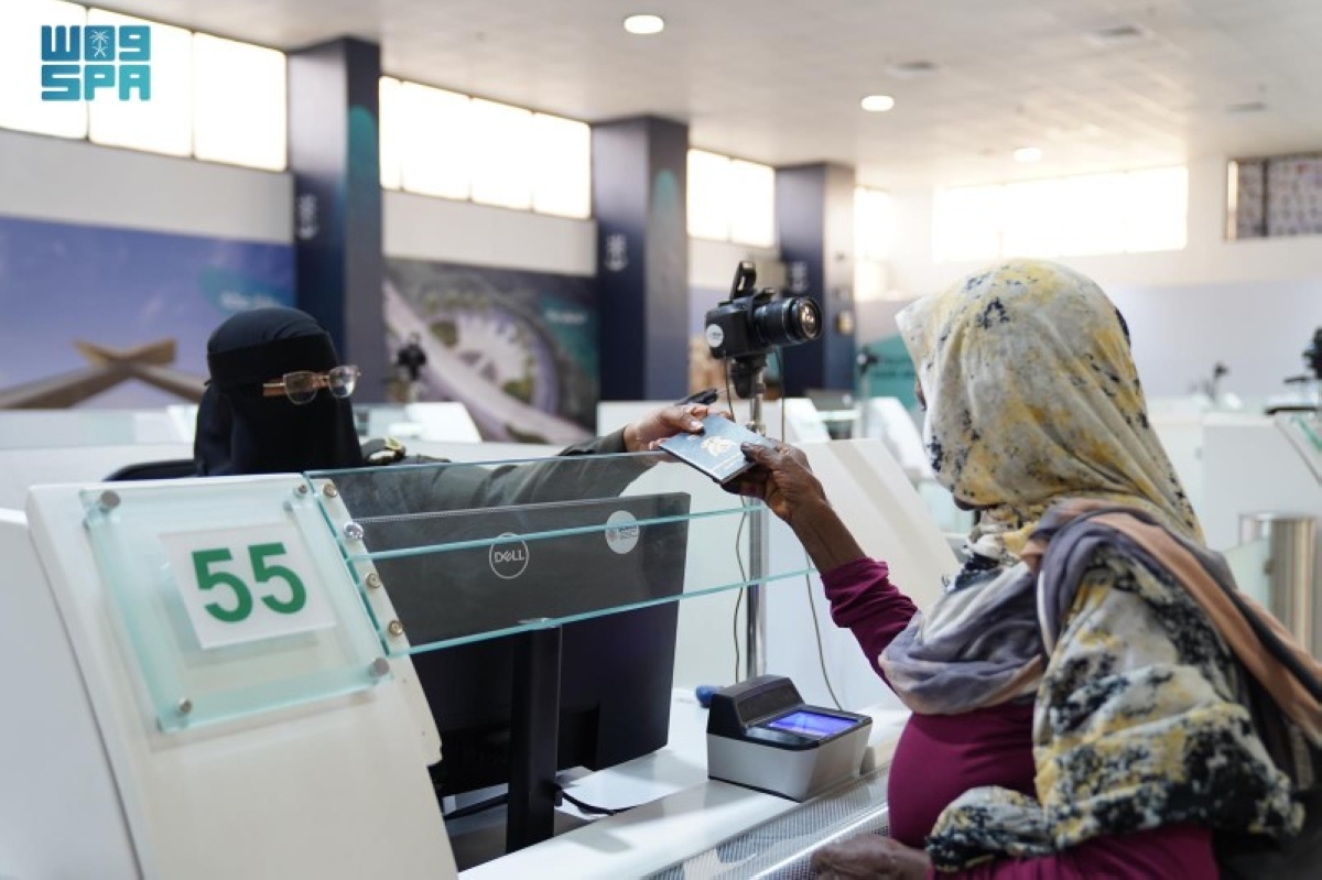 خدمات جوازات ميناء جدة لضيوف الرحمن مستمرة