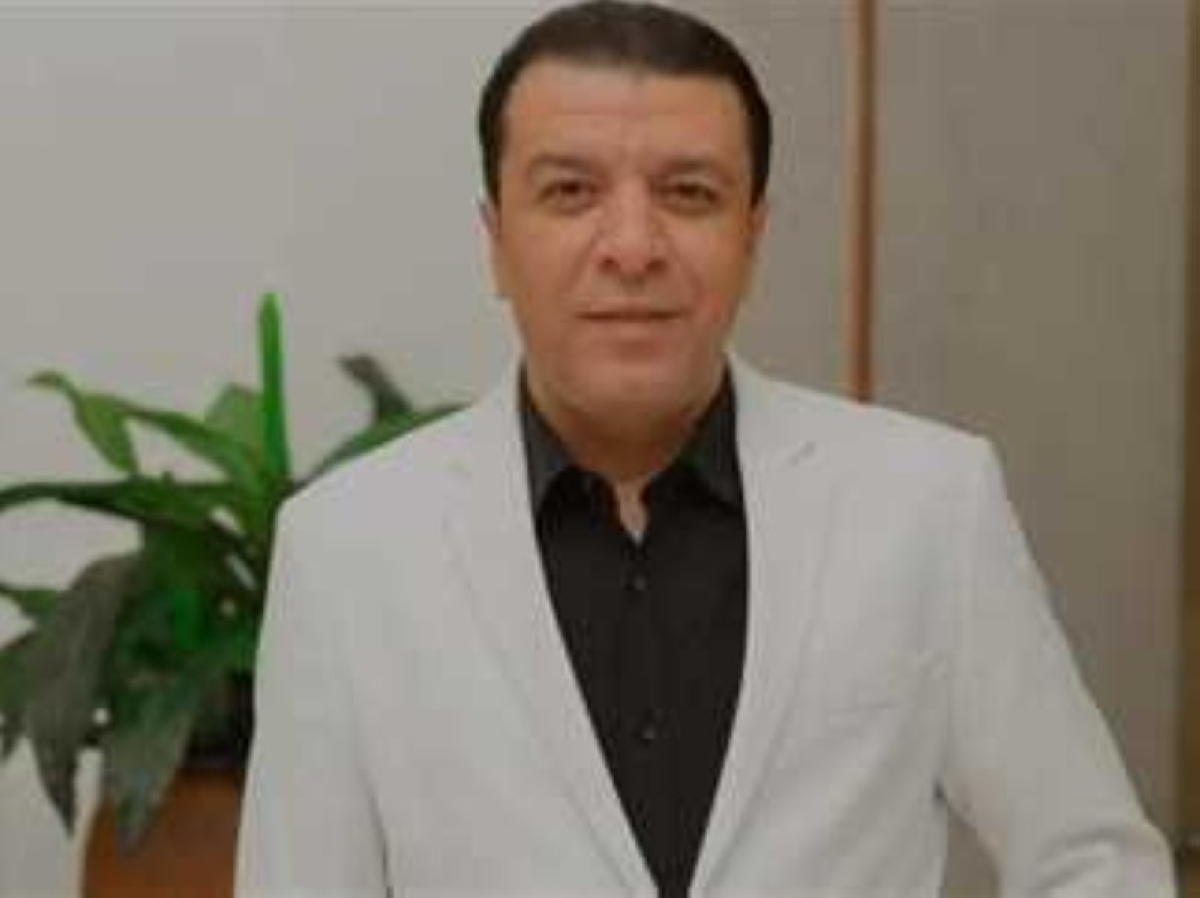 اتهام مصطفى كامل بتعطيل القانون من عميد الموسيقى السابق