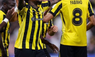 الاتحاد يهزم الشارقة بثلاثية في مباراة مثيرة