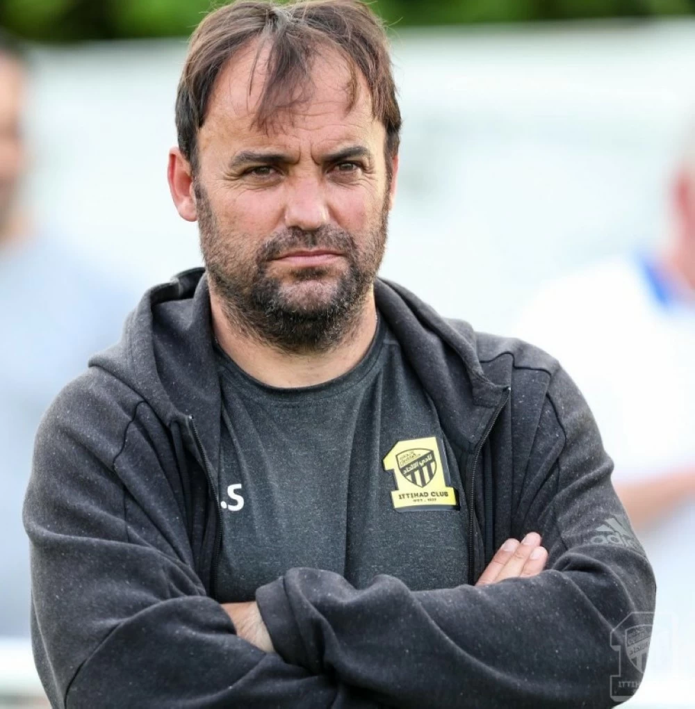 تحديات الوحدة: كيف تتغلب على الشعور بالانحدار؟