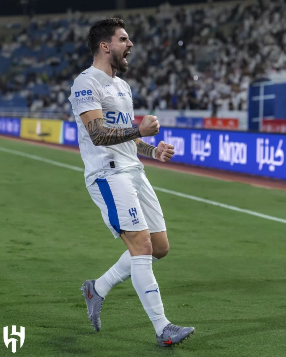 الهلال يهزم النجمة برباعية مذهلة في الدوري السعودي