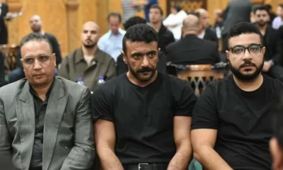 توافد النجوم لعزاء محمد رمضان في وفاة والده