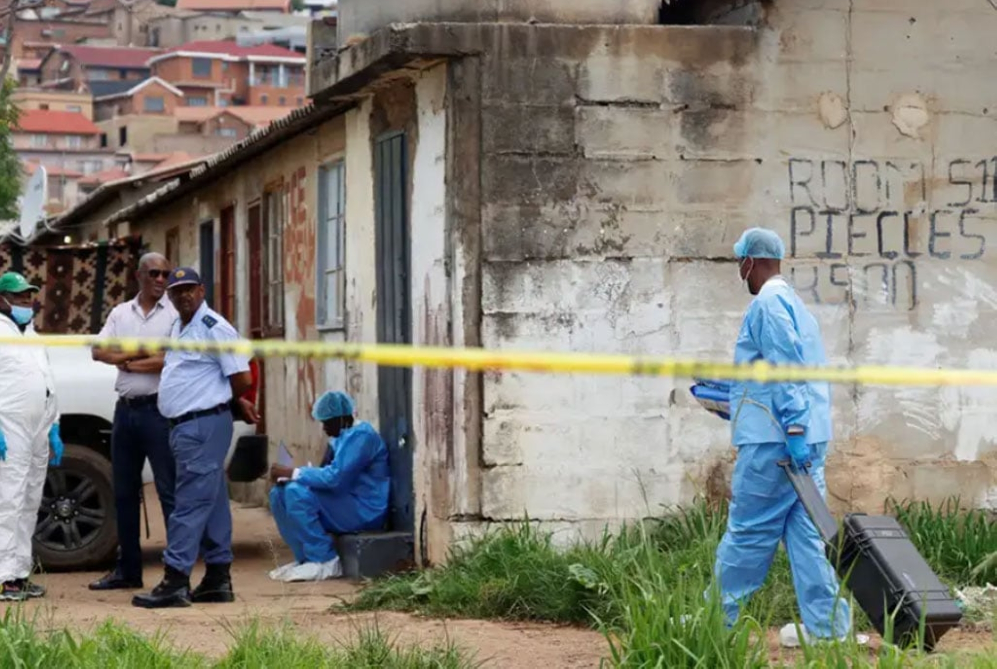 مقتل 9 في إطلاق نار بجنوب إفريقيا: تفاصيل وأبعاد الأزمة