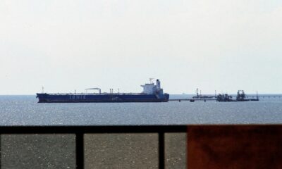 أمريكا تشدد الحصار على فنزويلا: تصعيد عسكري واقتصادي