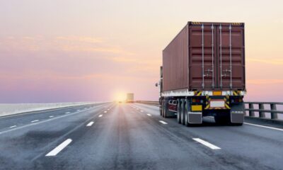 السعودية: التأمين إلزامي للشاحنات الأجنبية عبر منصة منافذ