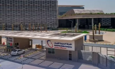 الكهرباء السعودية تعيد الخدمة بالشرقية بعد انقطاع جوي