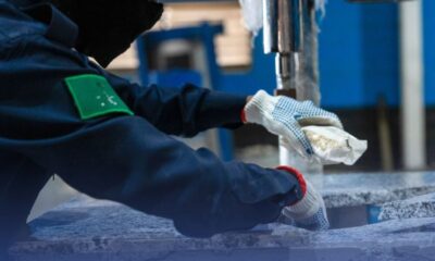 إحباط تهريب 38 ألف حبة إمفيتامين في مطار الرياض | زاتكا