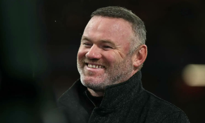 واين روني مستعد للعودة إلى مانشستر يونايتد مع مايكل كاريك