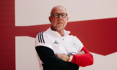 أياكس يجدد الثقة في فان تيشخيب لقيادة الفريق لنهاية الموسم