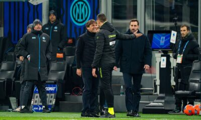 إيقاف كونتي مباراتين بعد طرده في قمة نابولي وإنتر بالدوري