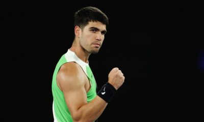 ألكاراز يتجاوز جاسكيه في بداية بطولة أستراليا المفتوحة