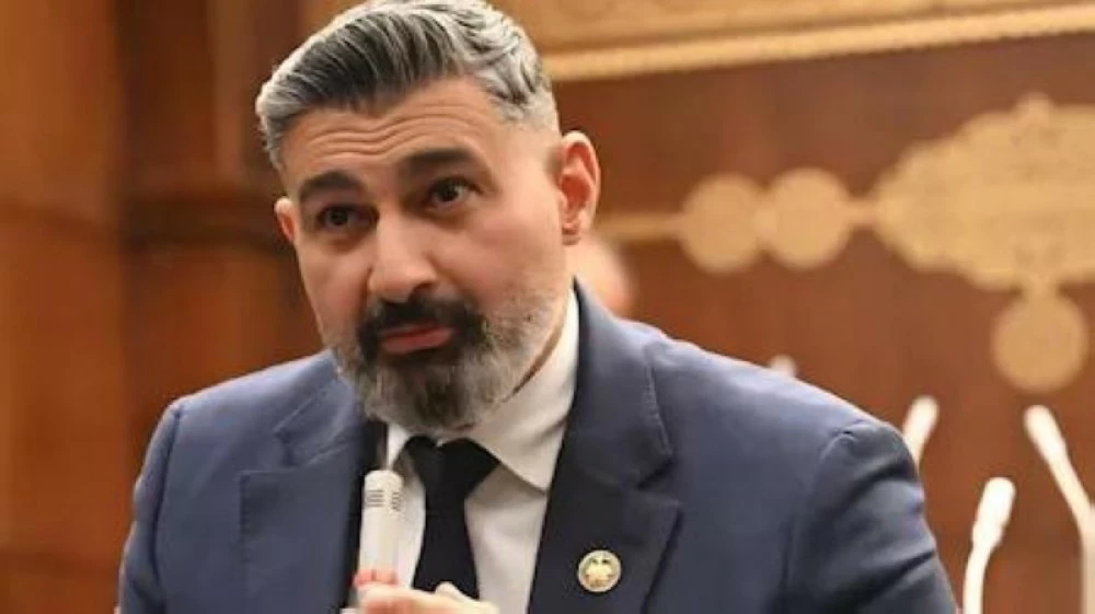 ياسر جلال يطالب بتدريس المواطنة الرقمية لحماية الأطفال بمصر