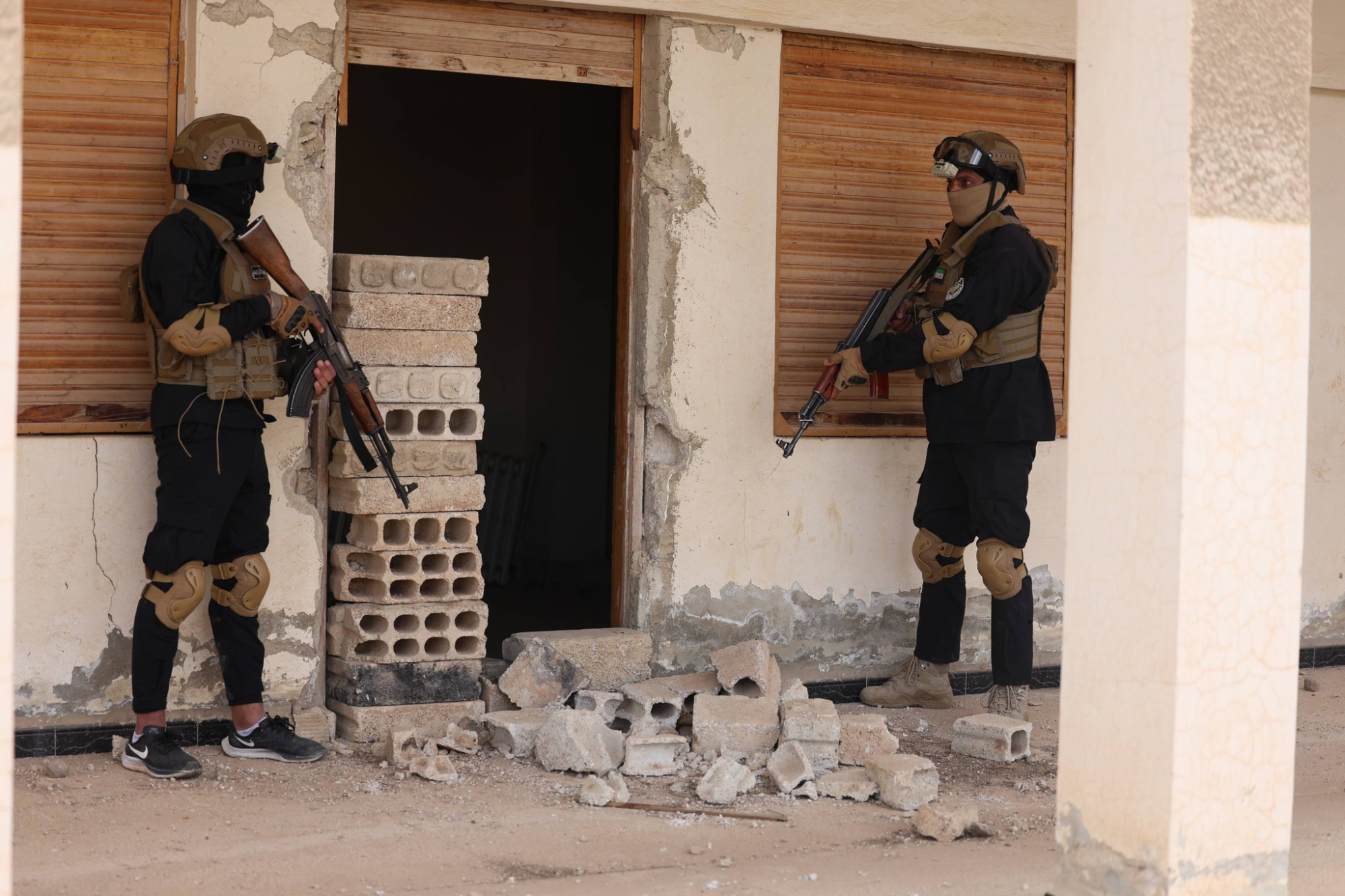 A terrorist cell was dismantled in Damascus, and Hezbollah was accused of supplying it with weapons