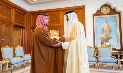 وزير الدفاع السعودي يبحث مع أمير قطر التطورات الإقليمية