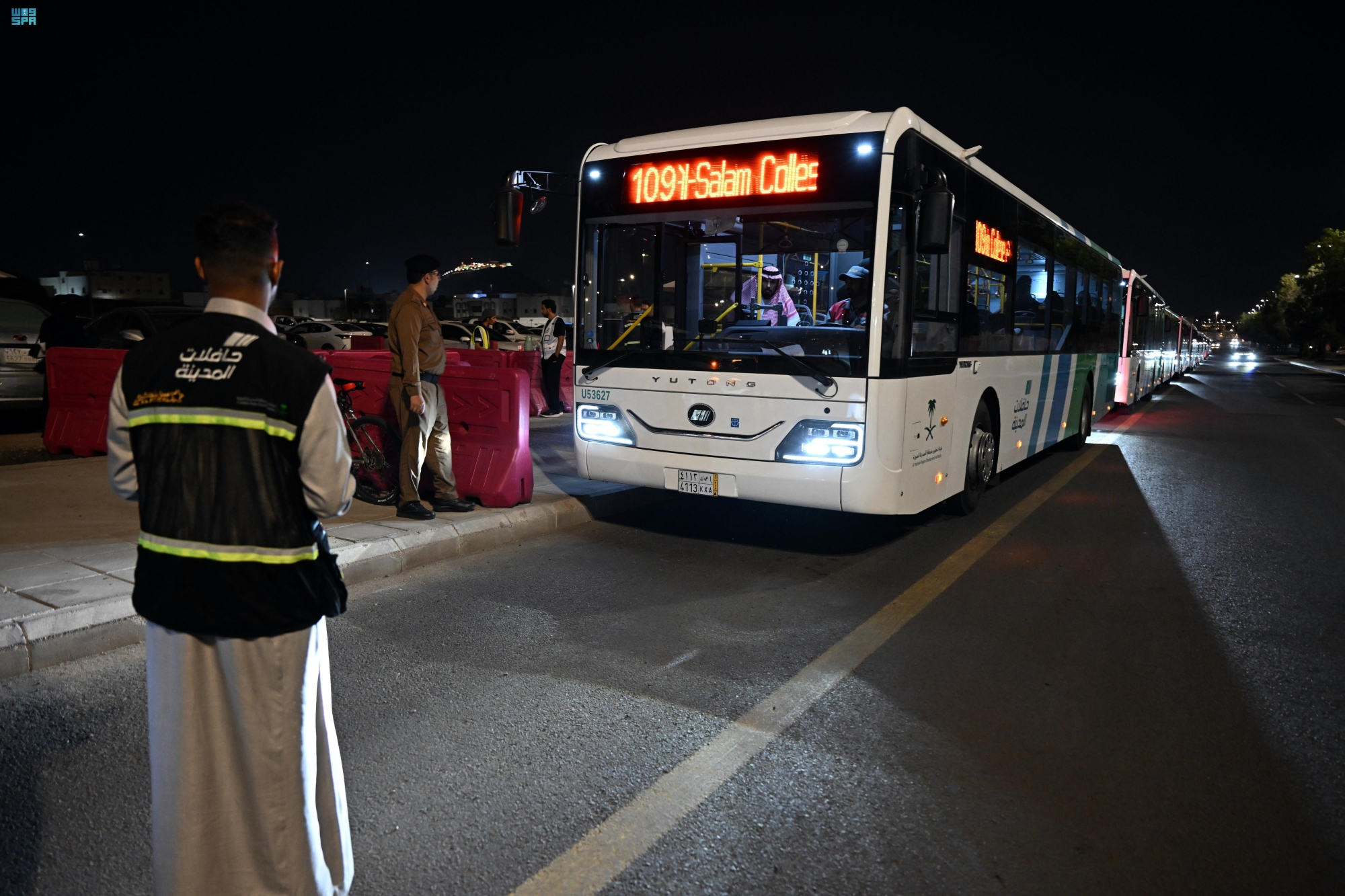 إطلاق خدمة النقل الترددي بالمدينة في رمضان 1447هـ: المسارات والمحطات