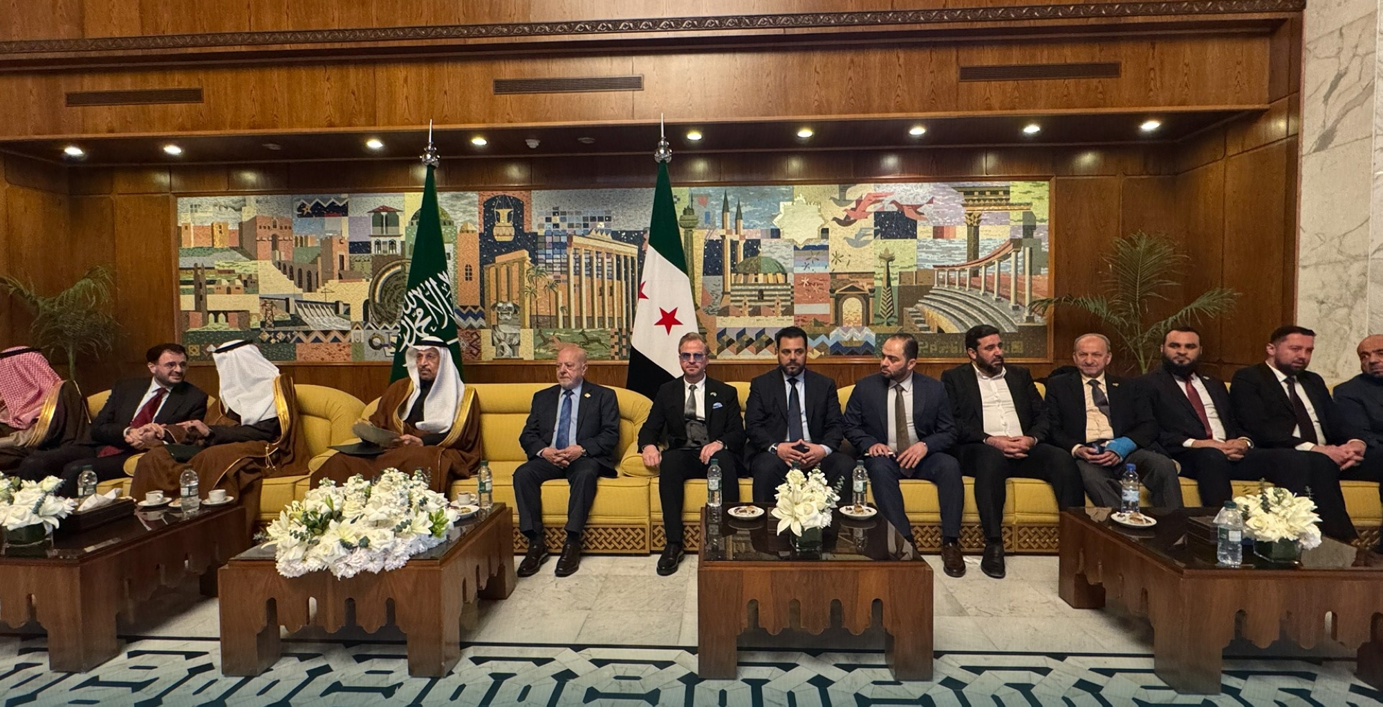 وزير الاستثمار السعودي يصل دمشق لتوقيع عقود استراتيجية