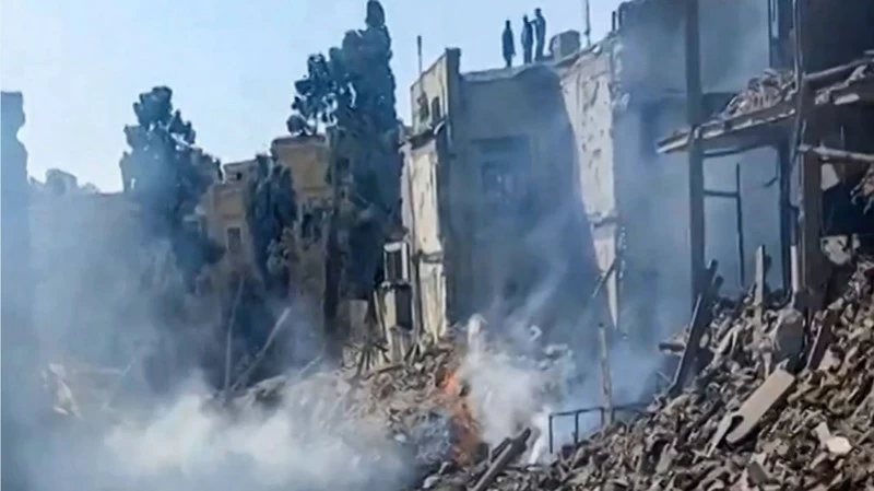 قصف طهران وصواريخ إيرانية: تفاصيل اليوم الثاني من الحرب