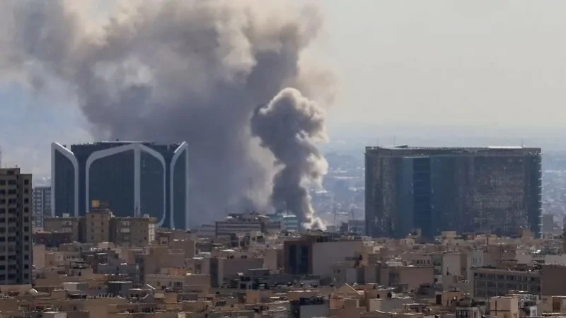 اليوم الثالث للحرب: قصف أمريكي إسرائيلي ورد إيراني يطال الخليج