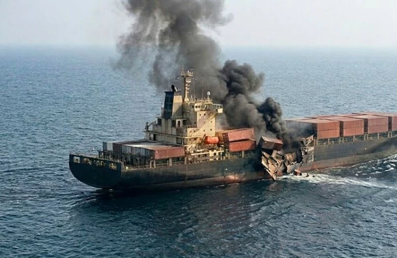 Oil tanker explosion east of Fujairah: Details of the incident and maritime developments